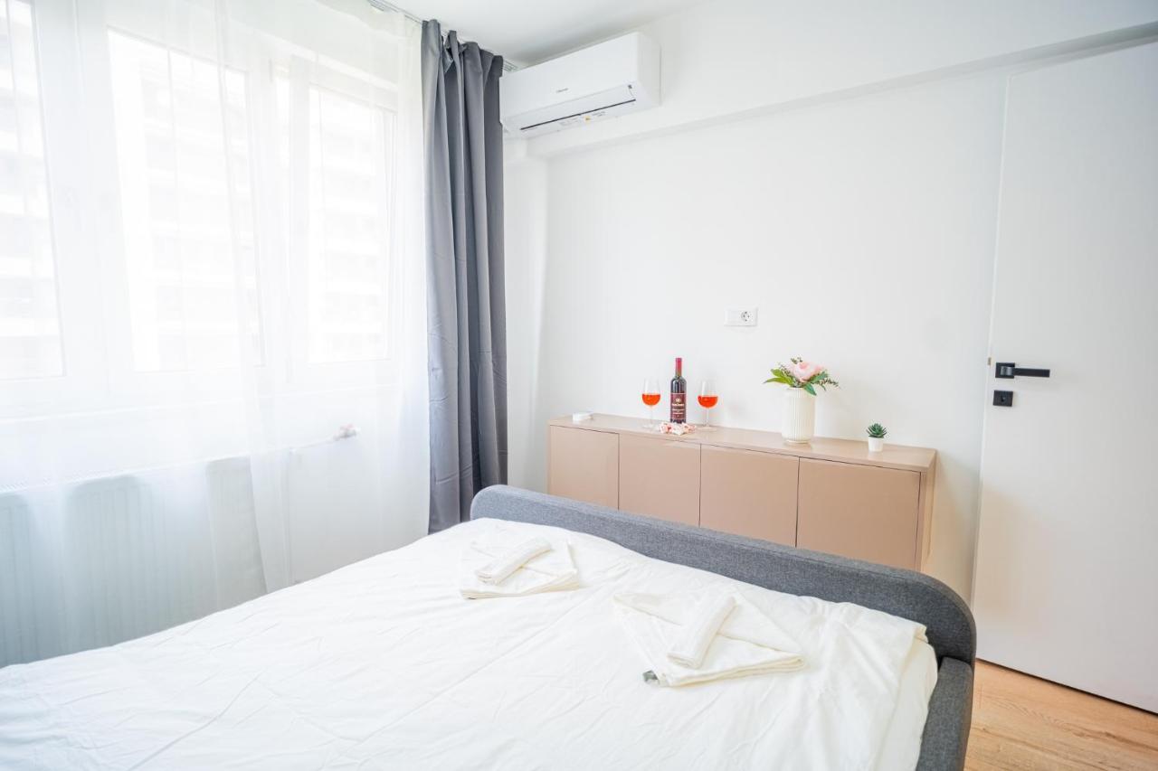 Refreshingly Chic: Newly Renovated 2Br Apartment Bükreş Dış mekan fotoğraf