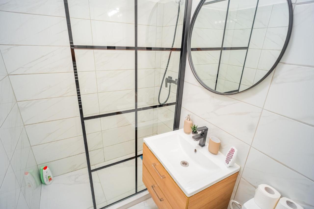 Refreshingly Chic: Newly Renovated 2Br Apartment Bükreş Dış mekan fotoğraf