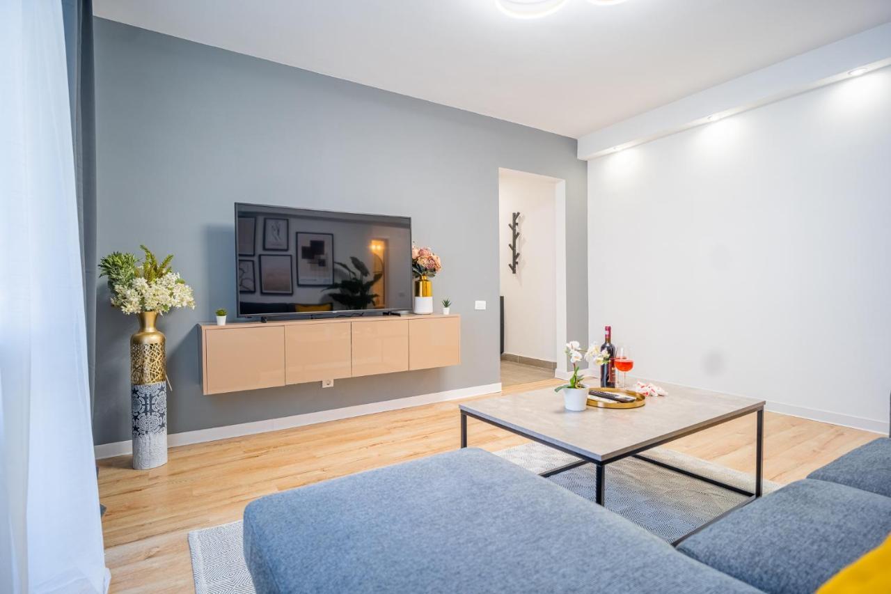 Refreshingly Chic: Newly Renovated 2Br Apartment Bükreş Dış mekan fotoğraf